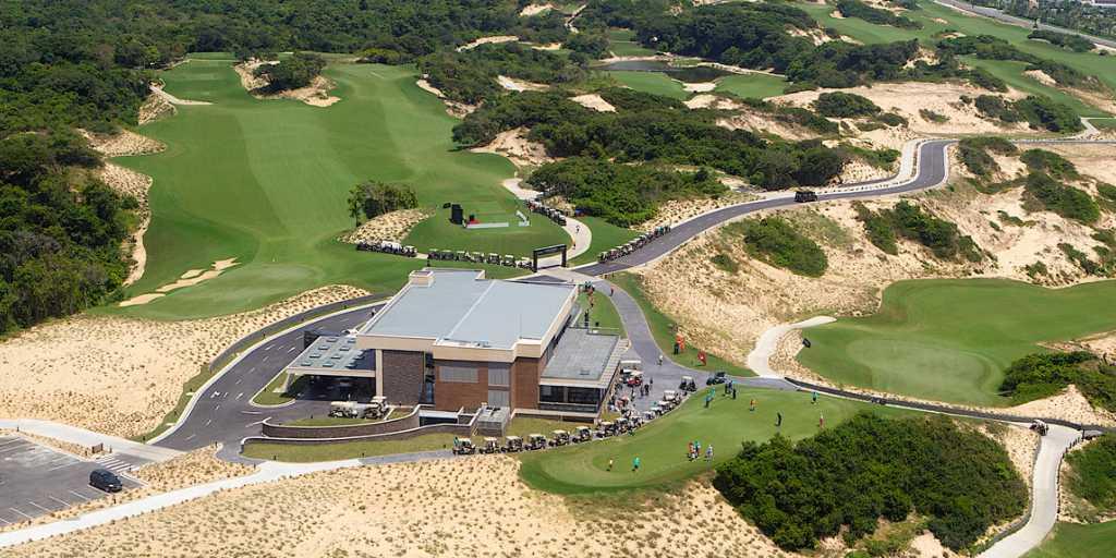 The 2,300-sq mt Clubhouse was conceived by Graham Taylor Designs