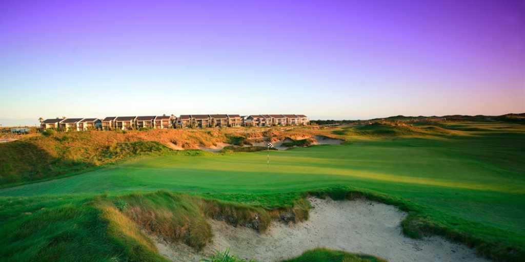 Luxury Golf Resort: Pullman Magenta Shores