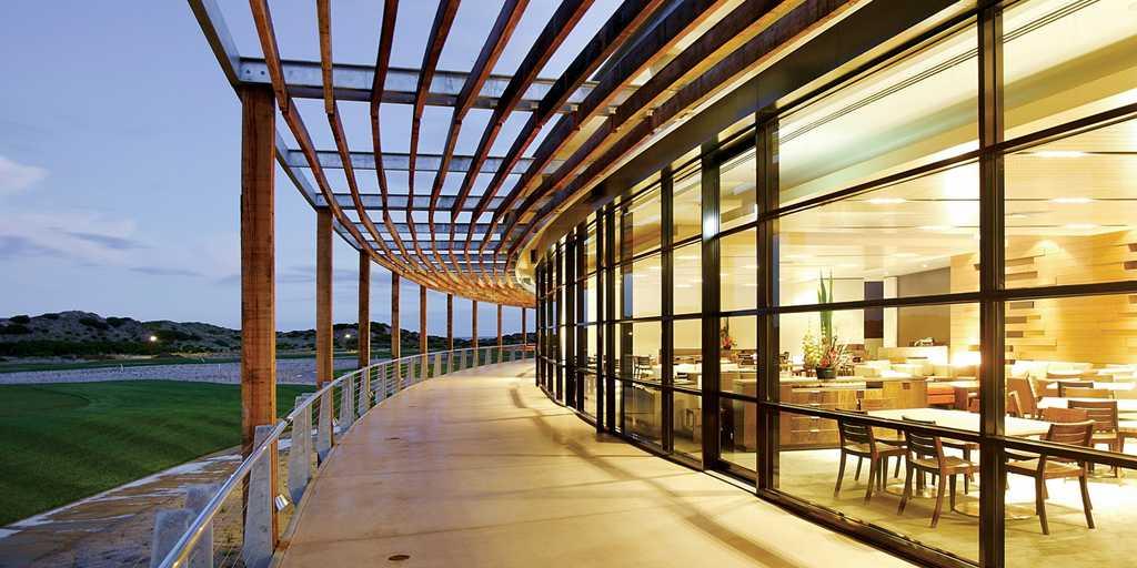 Restaurant Terrace: Peppers The Sands Resort