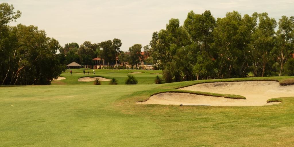 The 9th fairway at The Vines Resort Lakes Course